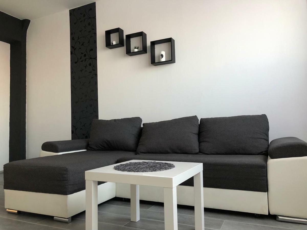 Dave Apartman Сегед Экстерьер фото