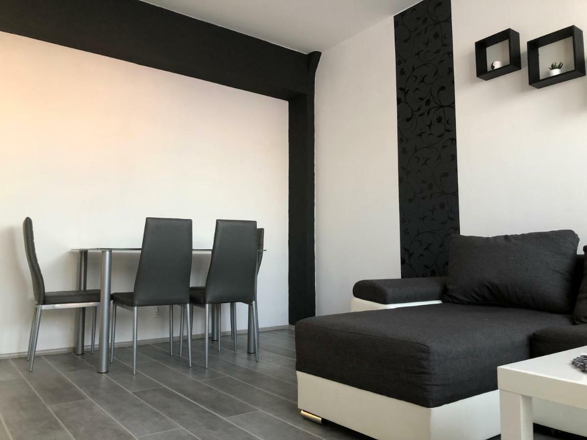 Dave Apartman Сегед Экстерьер фото