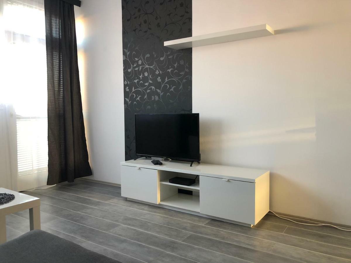 Dave Apartman Сегед Экстерьер фото